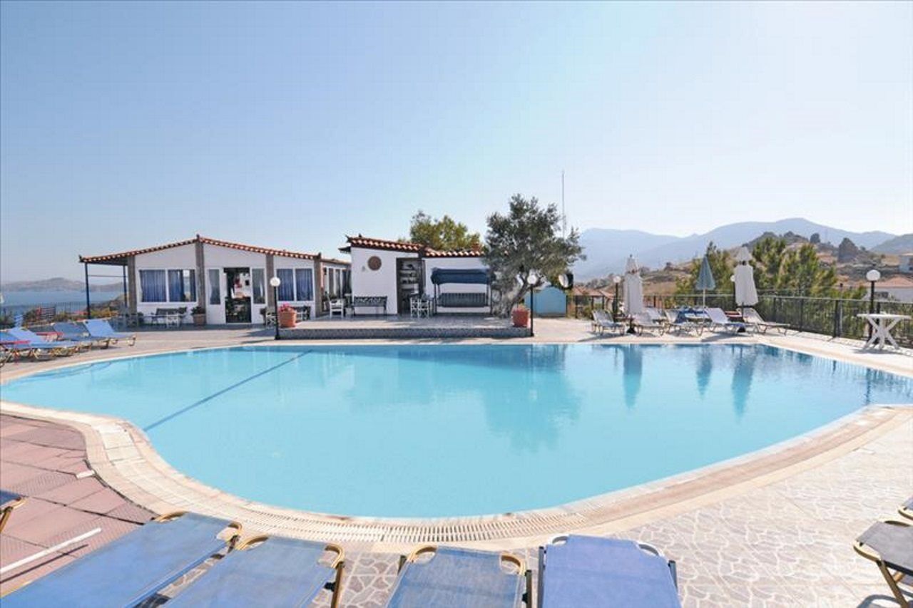 Anaxos Hill Aparthotel Exterior photo